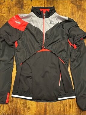 Kalenji Women's Gray and Red Utility Jacket